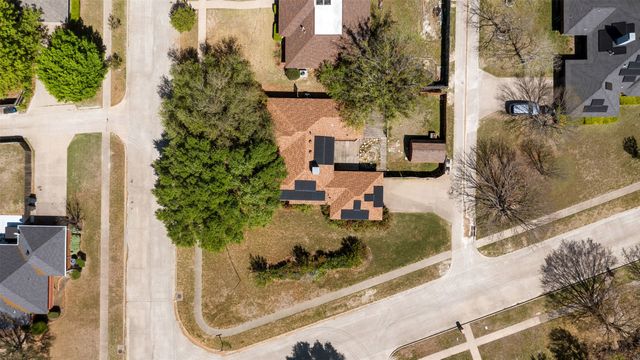 201 Brian Way, Red Oak, TX 75154