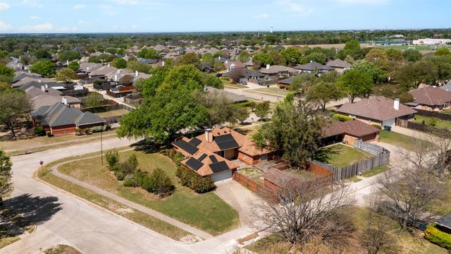 201 Brian Way, Red Oak, TX 75154