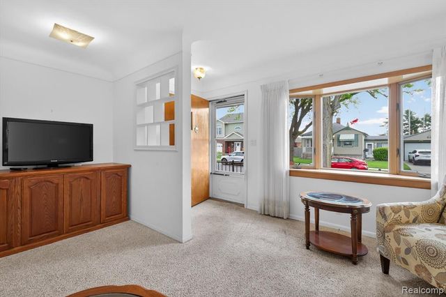 848 7th Street, Wyandotte, MI 48192