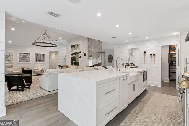 4909 Frederica Road, St Simons Island, GA 31522