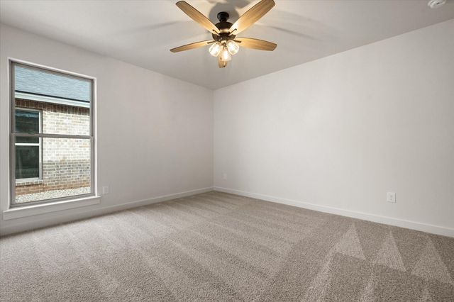 2412 Aberdeen Avenue, Wolfforth, TX 79382