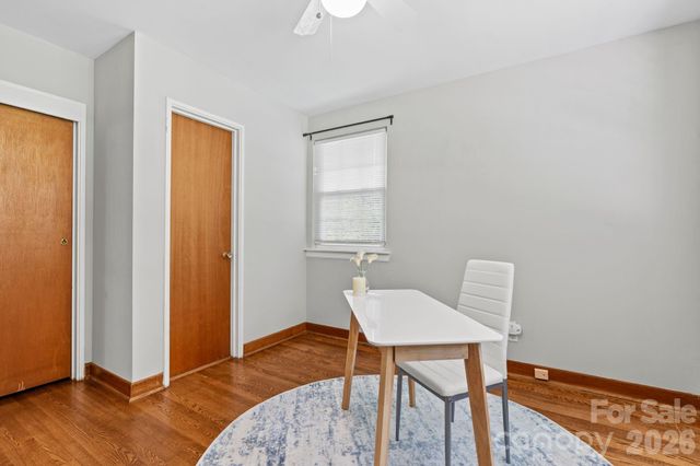 107 Appledore Avenue, Hendersonville, NC 28739