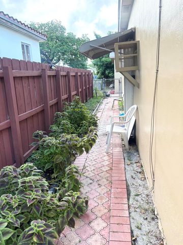 1885 NE 177th Street, North Miami Beach, FL 33162