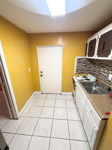 1885 NE 177th Street, North Miami Beach, FL 33162