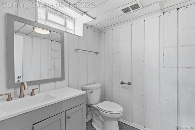 21508 Lanse Street, St. Clair Shores, MI 48081
