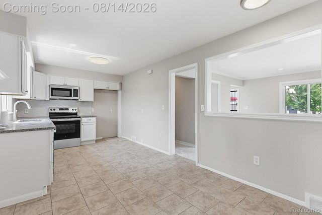 21508 Lanse Street, St. Clair Shores, MI 48081