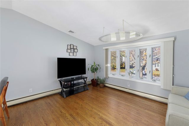 34 Silverwood Lane, West Warwick, RI 02893