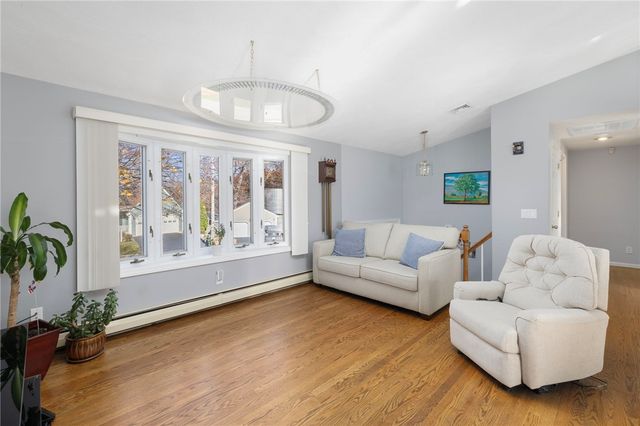 34 Silverwood Lane, West Warwick, RI 02893