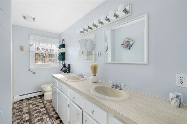 34 Silverwood Lane, West Warwick, RI 02893