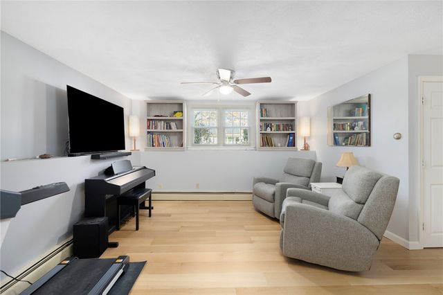 34 Silverwood Lane, West Warwick, RI 02893