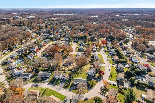 34 Silverwood Lane, West Warwick, RI 02893