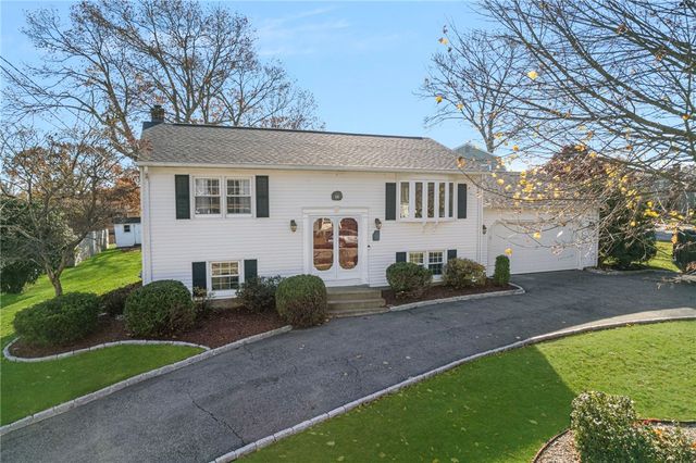 34 Silverwood Lane, West Warwick, RI 02893