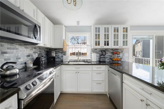 34 Silverwood Lane, West Warwick, RI 02893