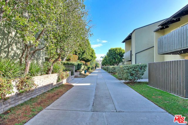 4822 Hollow Corner Road 177, Culver City, CA 90230