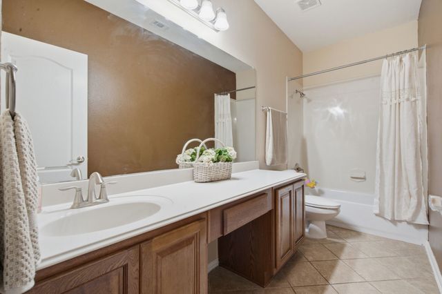 8100 Yucatan Court, Arlington, TX 76002