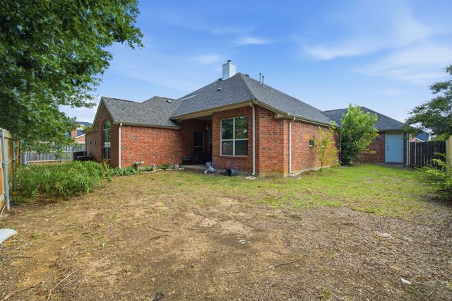 8100 Yucatan Court, Arlington, TX 76002