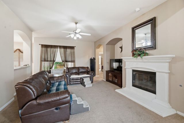 8100 Yucatan Court, Arlington, TX 76002