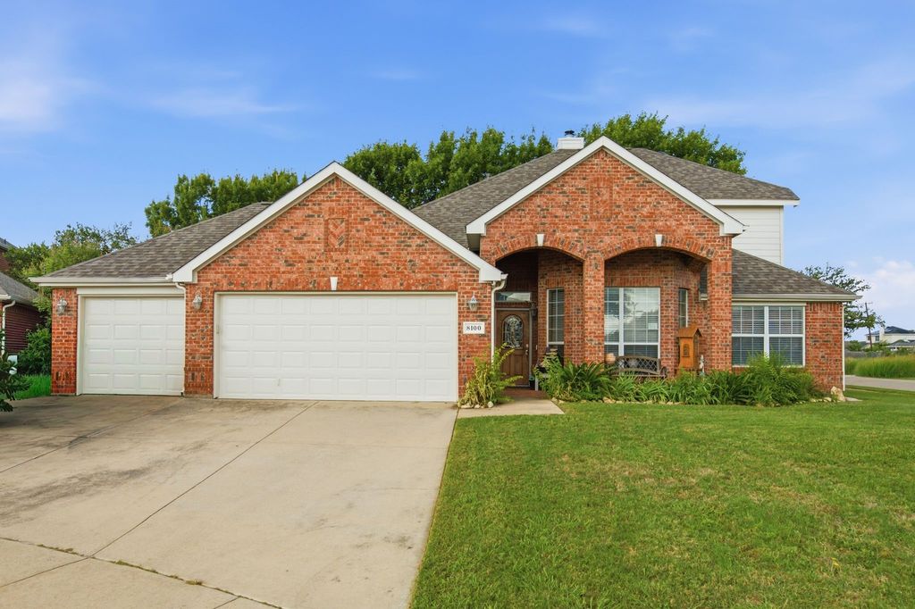 8100 Yucatan Court, Arlington, TX 76002