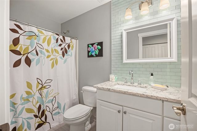 742 Freedom Court SE, Port Orchard, WA 98366