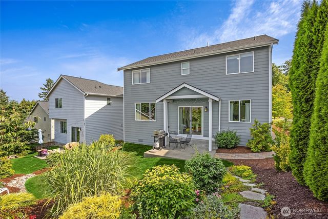 742 Freedom Court SE, Port Orchard, WA 98366
