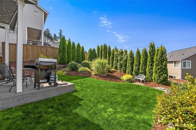 742 Freedom Court SE, Port Orchard, WA 98366