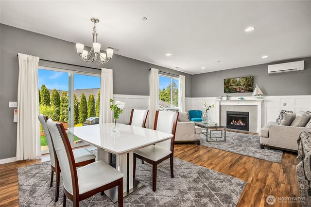 742 Freedom Court SE, Port Orchard, WA 98366