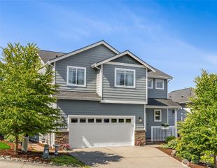 742 Freedom Court SE, Port Orchard, WA 98366