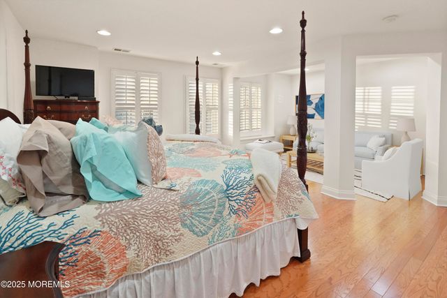 37 Golden Eye Lane, Port Monmouth, NJ 07758