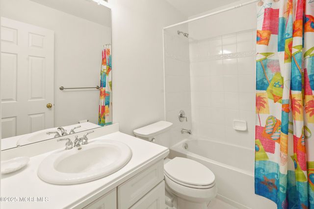 37 Golden Eye Lane, Port Monmouth, NJ 07758