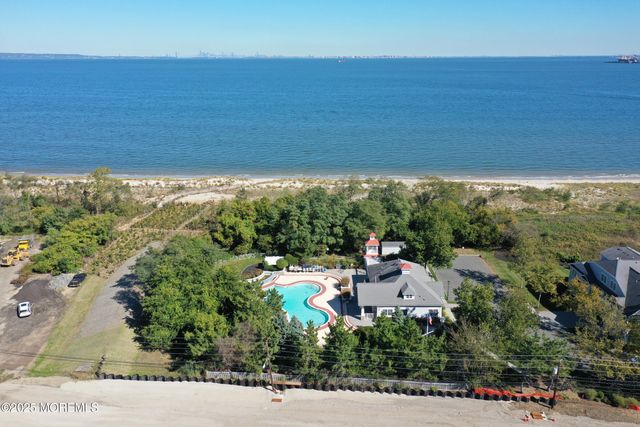 37 Golden Eye Lane, Port Monmouth, NJ 07758