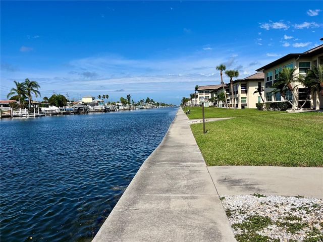 4754 MARINE PARKWAY 105, New Port Richey, FL 34652