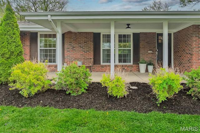 12380 Harundale Court, St Louis, MO 63146