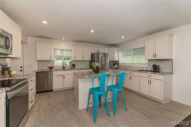 12380 Harundale Court, St Louis, MO 63146
