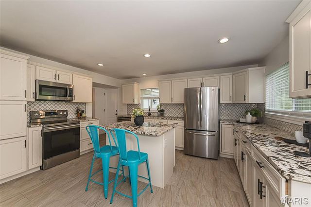 12380 Harundale Court, St Louis, MO 63146