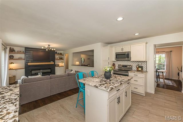 12380 Harundale Court, St Louis, MO 63146