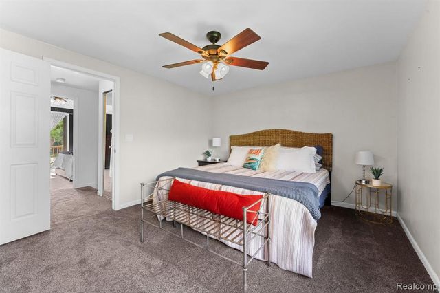 299 Wind Way Drive, Walled Lake, MI 48390