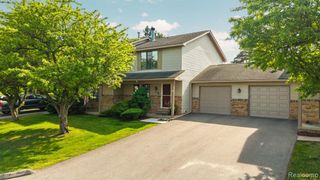 299 Wind Way Drive, Walled Lake, MI 48390