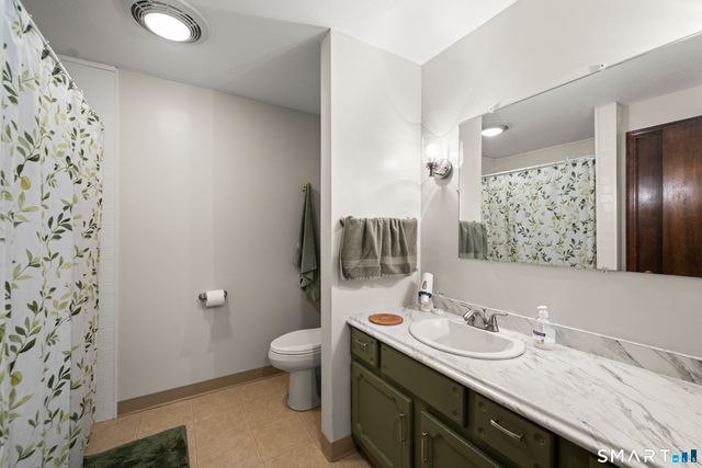 17 Pinney Road, Somers, CT 06071