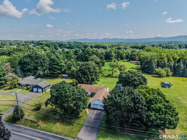 17 Pinney Road, Somers, CT 06071