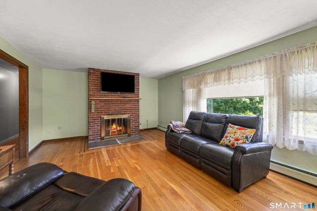 17 Pinney Road, Somers, CT 06071