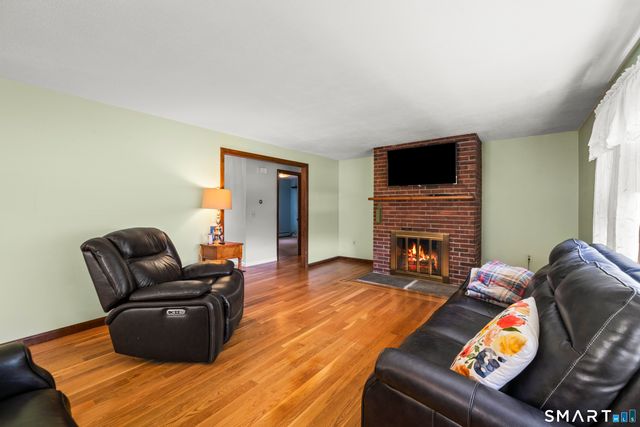 17 Pinney Road, Somers, CT 06071