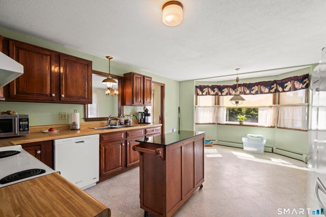 17 Pinney Road, Somers, CT 06071