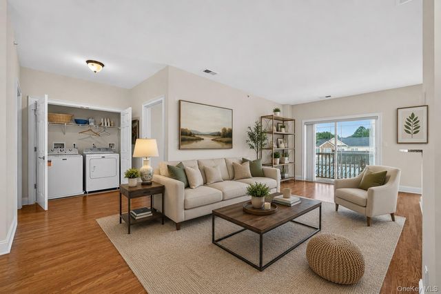 2202 Views Way, Pomona, NY 10970