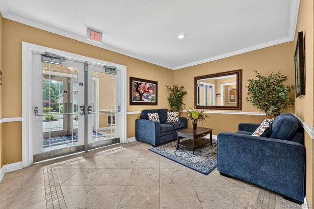 2202 Views Way, Pomona, NY 10970