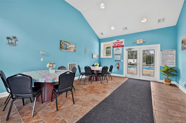 2202 Views Way, Pomona, NY 10970