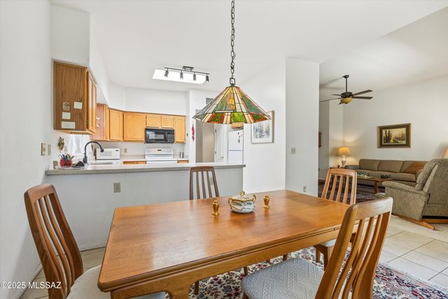 11901 N Labyrinth Drive, Oro Valley, AZ 85737