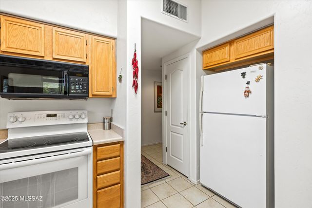 11901 N Labyrinth Drive, Oro Valley, AZ 85737