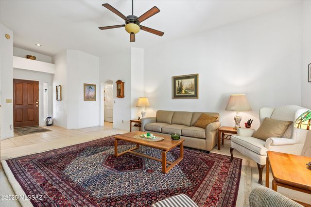 11901 N Labyrinth Drive, Oro Valley, AZ 85737