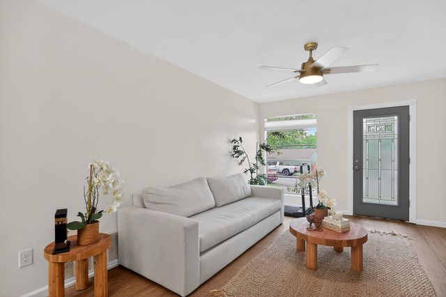 6908 Pondsdale LN, Austin, TX 78724