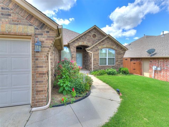 12824 NW 6th Street, Yukon, OK 73099